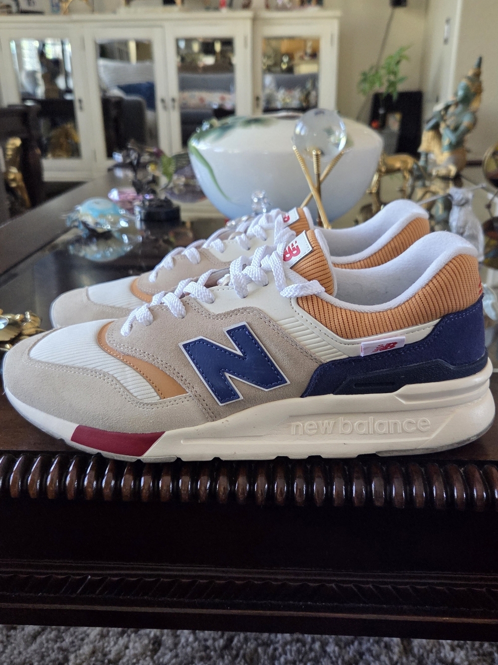 New Balance 997H Men’s Beige & Navy Lifestyle Sneakers